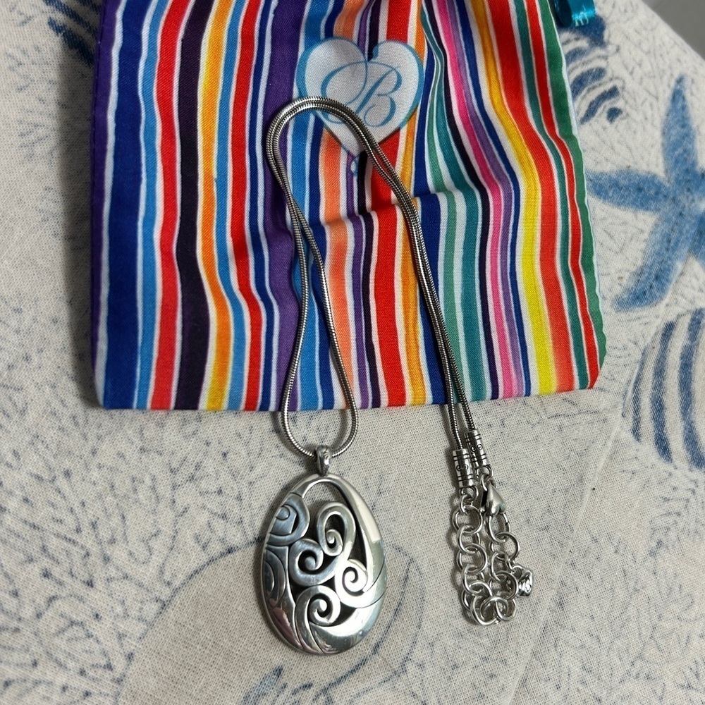 Brighton Mingle Necklace Silver Plated Scrolls 19.5"L JN0900 & Cloth Bag